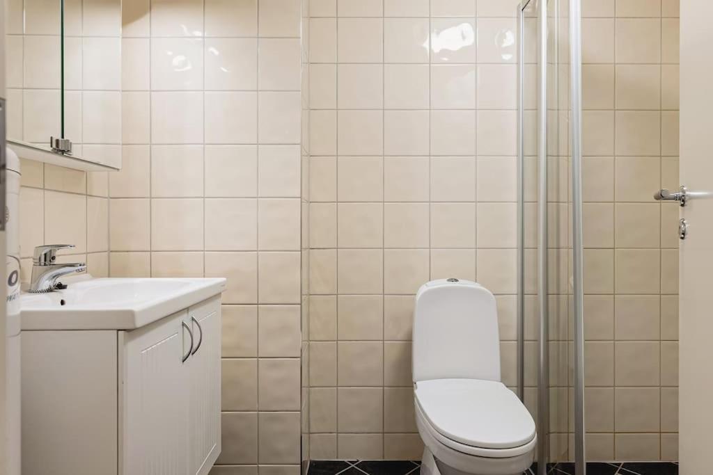 Fresh Studio Apartment, A Short Walk From Bryggen Bergen Kültér fotó